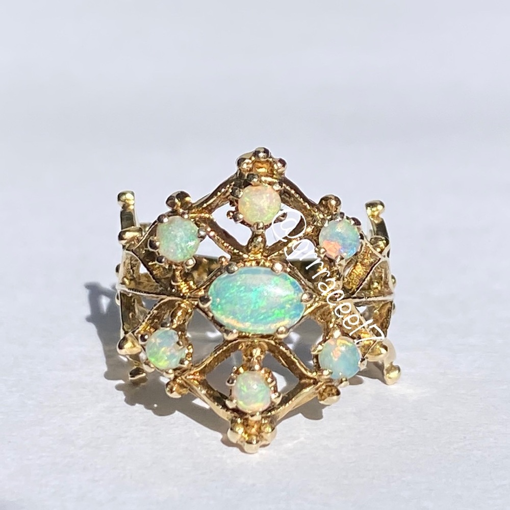14KT Antique Australian opal ring😍✨